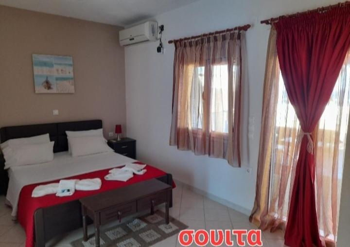 Delfini Aparthotel Akhladheri Luaran gambar
