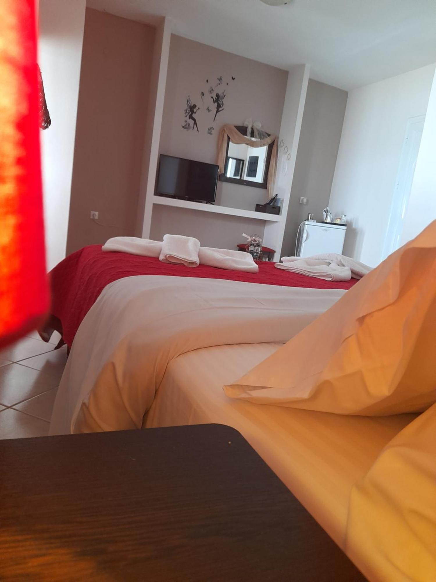 Delfini Aparthotel Akhladheri Luaran gambar